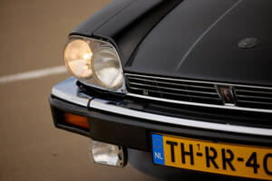 Image 12/37 de Jaguar XJ-S Convertible (1989)