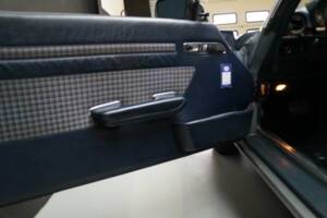 Image 6/41 of Mercedes-Benz 500 SL (1986)