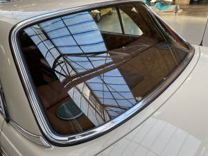 Afbeelding 14/40 van Mercedes-Benz 230 E (1983)
