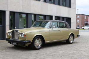 Image 36/37 de Rolls-Royce Silver Shadow II (1978)