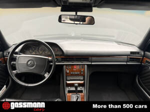 Image 12/15 de Mercedes-Benz 560 SEL (1991)