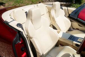 Image 50/50 of Aston Martin DB 9 Volante (2006)