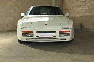 Bild 5/26 von Porsche 944 Turbo S (1988)