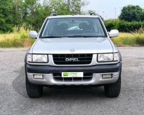 Image 2/19 de Opel Frontera 2.2i (2000)