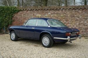 Bild 29/50 von Alfa Romeo 2000 GTV (1974)
