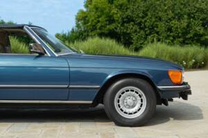 Image 24/50 de Mercedes-Benz 450 SL (1977)