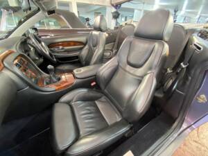 Image 9/50 of Aston Martin DB 7 Vantage Volante (2002)