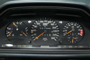 Bild 15/50 von Mercedes-Benz 300 E-24 (1992)
