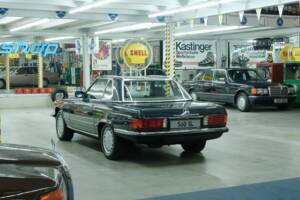 Image 8/50 de Mercedes-Benz 560 SL (1988)