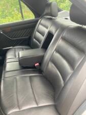 Image 14/43 of Mercedes-Benz 300 SE (1990)