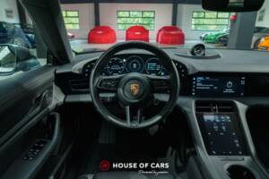 Image 15/23 of Porsche Taycan 4S Sport Turismo (2022)