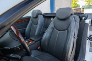 Image 64/86 de Mercedes-Benz SL 500 (2002)