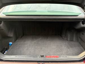 Immagine 19/28 di Mercedes-Benz 400 SE (1992)
