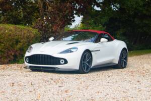 Bild 14/37 von Aston Martin Vanquish Zagato Volante (2017)
