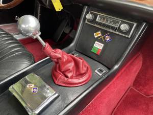 Image 10/26 of Ferrari 330 GT 2+2 (1966)