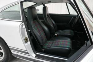 Bild 9/18 von Porsche 911 2.7 (1976)