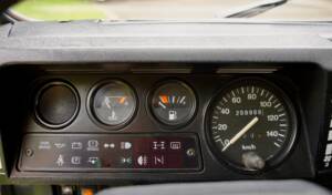 Image 35/96 of Land Rover Defender 90 (1995)