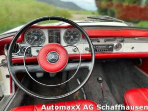 Imagen 7/9 de Mercedes-Benz 230 SL (1964)