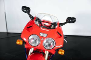 Image 16/42 de Honda RVF 750 (1994)