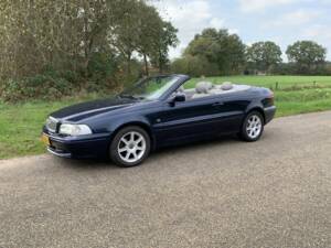 Imagen 6/8 de Volvo C70 2.4 T (2001)