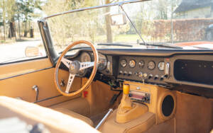 Image 26/54 of Jaguar Type E 4.2 (1965)