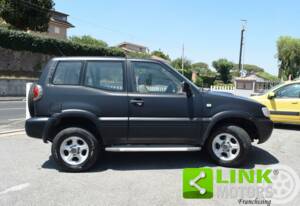 Image 6/10 de Nissan Terrano II 2.7 TD (2000)