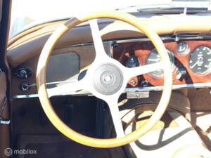 Image 23/48 of Jaguar XK 150 DHC (1960)