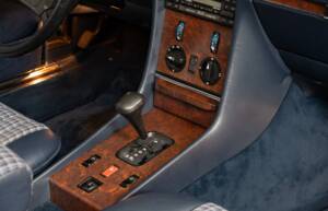 Bild 29/38 von Mercedes-Benz 420 SL (1986)