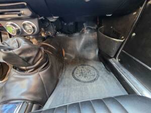 Image 37/45 of Alfa Romeo Giulia GT 1300 Junior (1973)