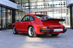 Afbeelding 36/50 van Porsche 911 Carrera 3.2 (1988)