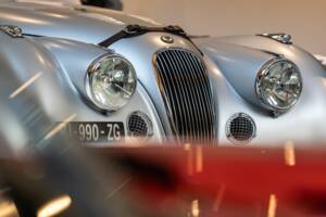 Image 1/26 of Jaguar XK 120 OTS (1952)