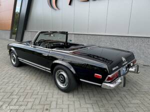 Image 4/10 of Mercedes-Benz 280 SL (1968)