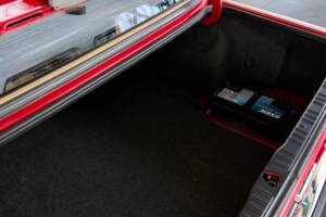 Bild 49/50 von BMW 325i (1986)