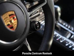 Image 11/31 de Porsche Macan S (2020)