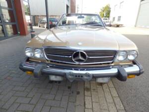 Image 6/36 de Mercedes-Benz 560 SL (1988)