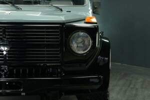 Immagine 44/50 di Mercedes-Benz 230 GE (SWB) (1993)