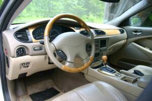 Imagen 13/51 de Jaguar S-Type 4.0 V8 (2000)