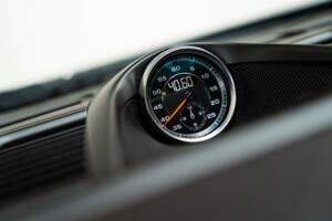 Image 16/31 of Porsche Panamera Turbo (2010)