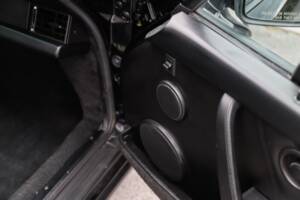 Image 91/108 de Porsche 911 Carrera 3.2 (1989)