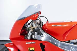 Immagine 43/50 di Ducati DUMMY (1999)