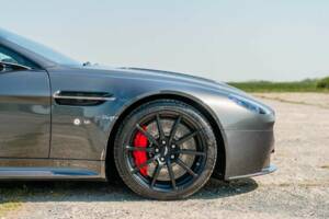 Image 33/50 de Aston Martin V12 Vantage S (2016)