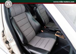 Bild 7/15 von Mercedes-Benz 190 E 2.3-16V (1988)