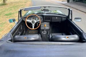 Afbeelding 19/22 van MG MGB (1976)