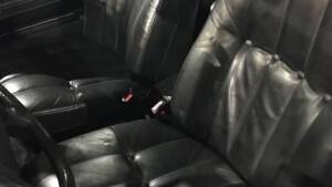 Image 11/13 of Volvo 240 Turbo (1983)