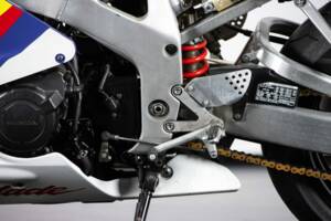 Immagine 19/50 di Honda CBR 900RR Fireblade (1996)