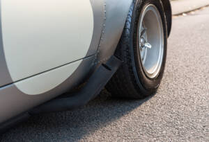 Image 15/27 of Jaguar E-Type &quot;Low Drag Coupé&quot; (1962)