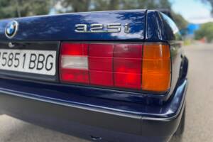 Imagen 15/42 de BMW 325i (1991)