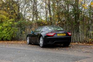 Bild 15/50 von Maserati GranTurismo 4.2 (2008)
