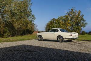 Image 48/50 of Volvo P 1800 (1962)