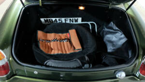 Bild 21/22 von MG RV8 (1995)